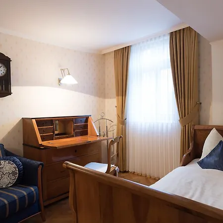 Hotel Krone 3*